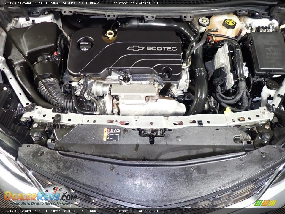 2017 Chevrolet Cruze LT Silver Ice Metallic / Jet Black Photo #6