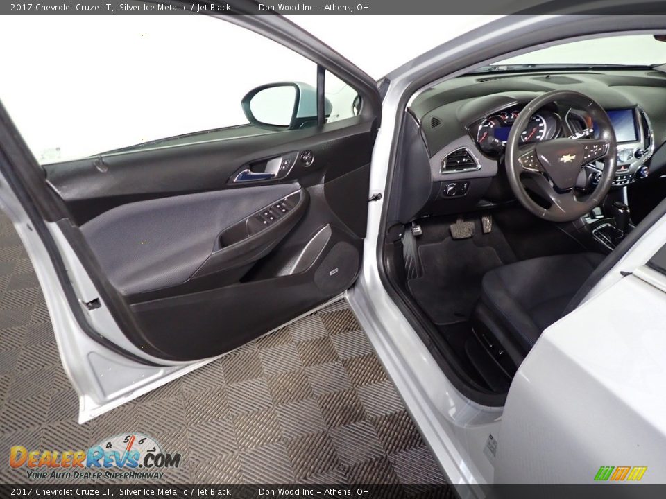 2017 Chevrolet Cruze LT Silver Ice Metallic / Jet Black Photo #17