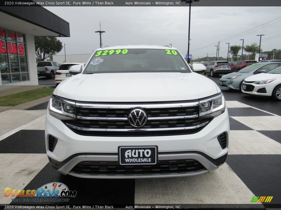 2020 Volkswagen Atlas Cross Sport SE Pure White / Titan Black Photo #2