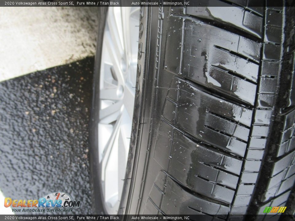 2020 Volkswagen Atlas Cross Sport SE Pure White / Titan Black Photo #8