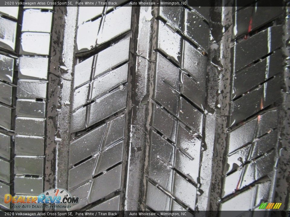 2020 Volkswagen Atlas Cross Sport SE Pure White / Titan Black Photo #9