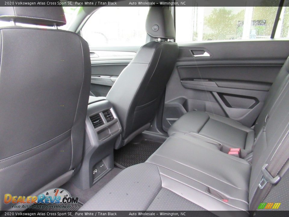 2020 Volkswagen Atlas Cross Sport SE Pure White / Titan Black Photo #11
