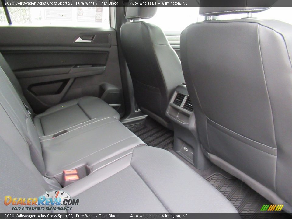 2020 Volkswagen Atlas Cross Sport SE Pure White / Titan Black Photo #13