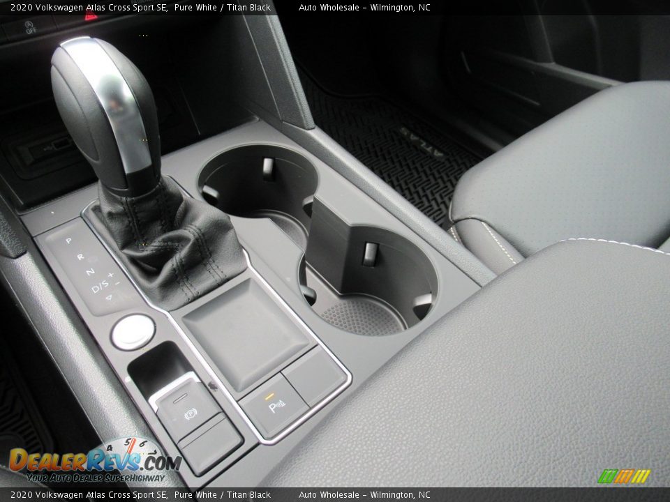 2020 Volkswagen Atlas Cross Sport SE Pure White / Titan Black Photo #19