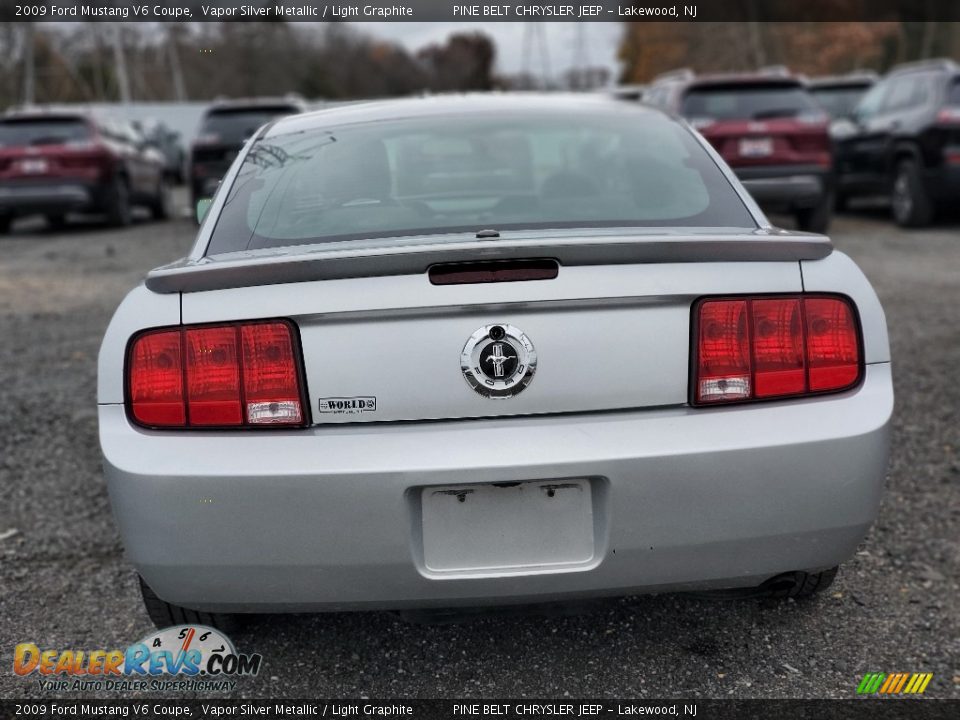 2009 Ford Mustang V6 Coupe Vapor Silver Metallic / Light Graphite Photo #3