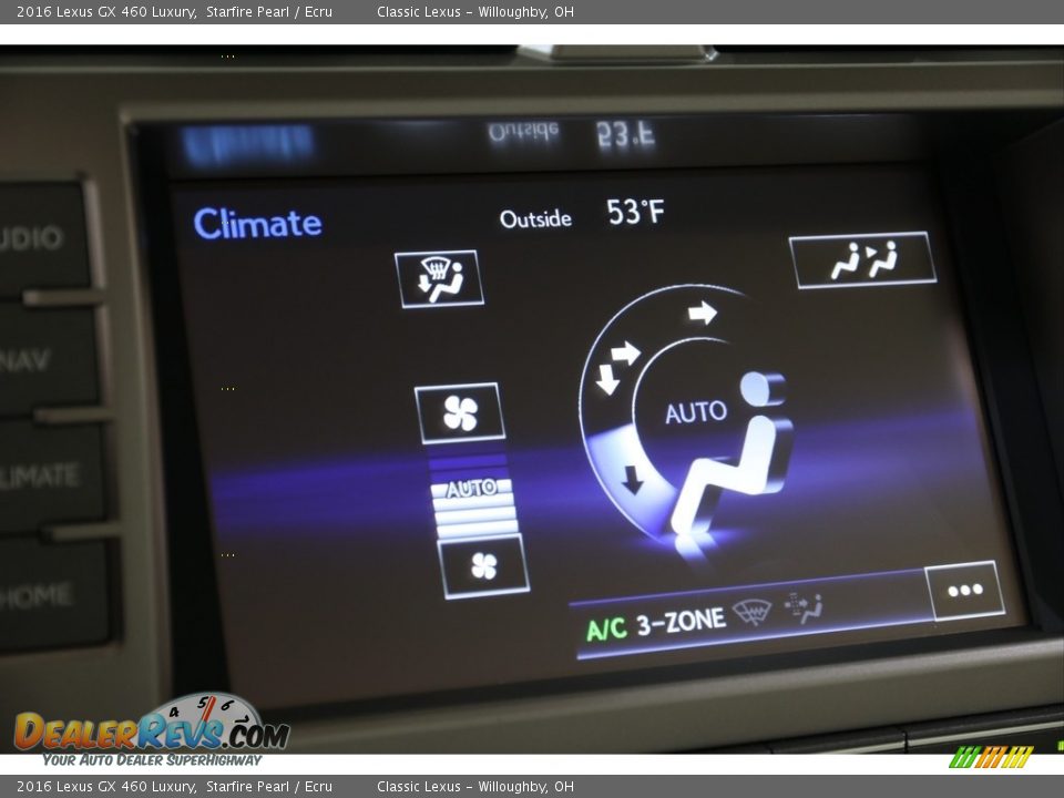 Controls of 2016 Lexus GX 460 Luxury Photo #20