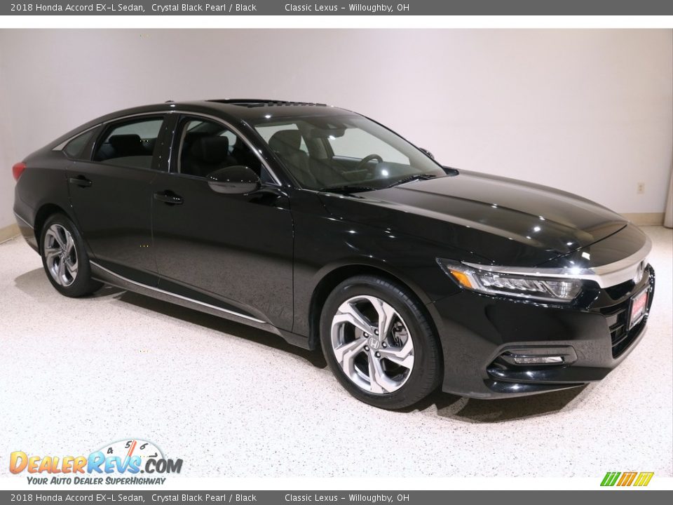 Front 3/4 View of 2018 Honda Accord EX-L Sedan Photo #1