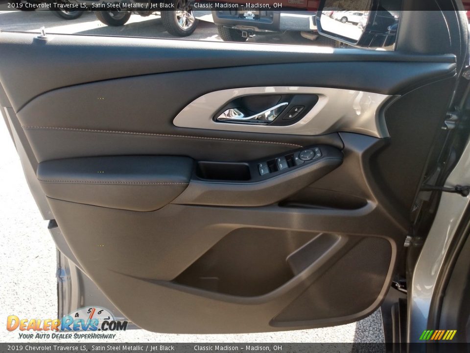 2019 Chevrolet Traverse LS Satin Steel Metallic / Jet Black Photo #9