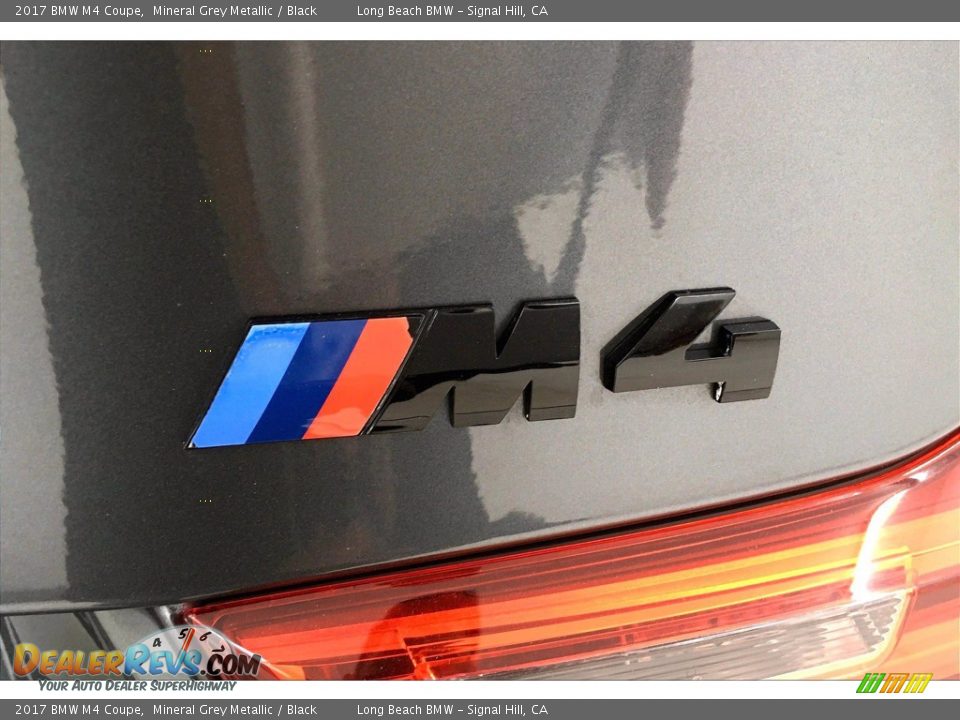 2017 BMW M4 Coupe Logo Photo #7