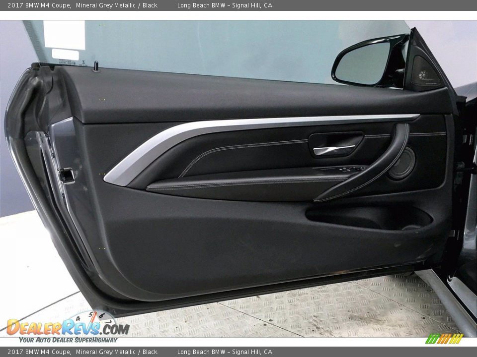 Door Panel of 2017 BMW M4 Coupe Photo #23