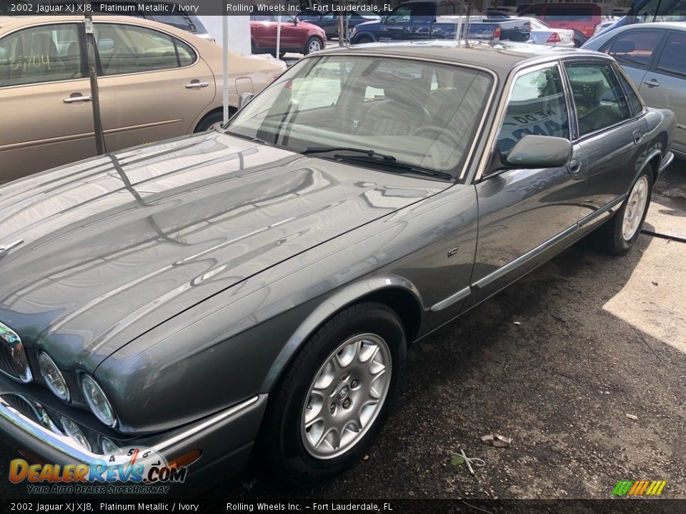 2002 Jaguar XJ XJ8 Platinum Metallic / Ivory Photo #1