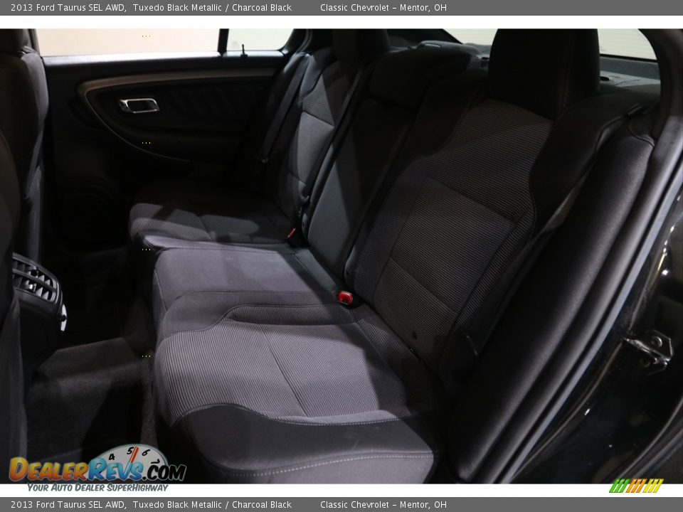 2013 Ford Taurus SEL AWD Tuxedo Black Metallic / Charcoal Black Photo #24
