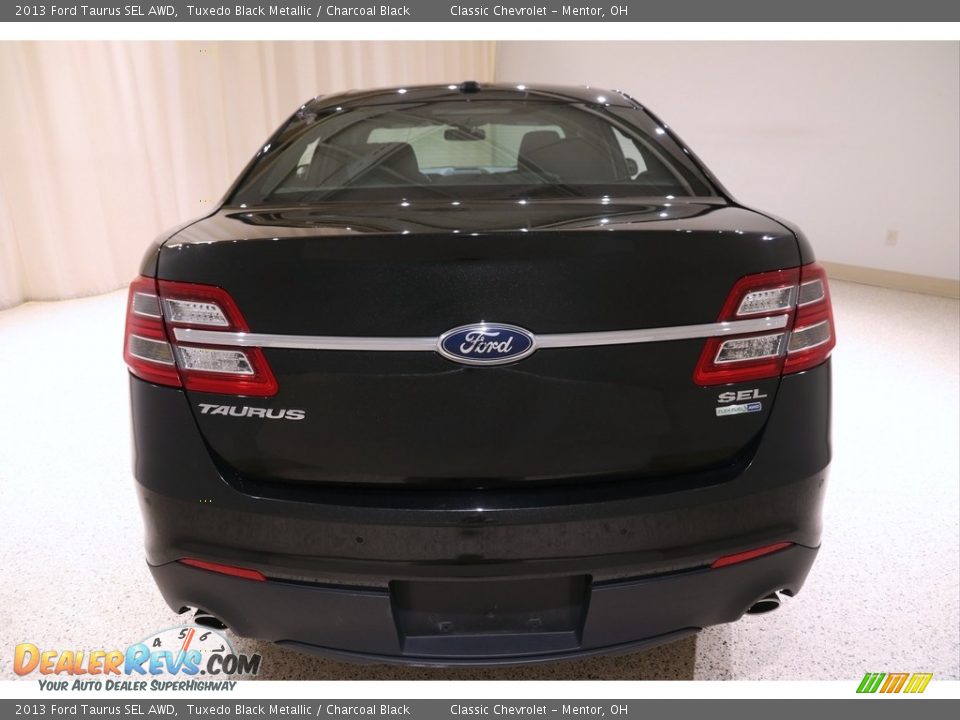 2013 Ford Taurus SEL AWD Tuxedo Black Metallic / Charcoal Black Photo #25