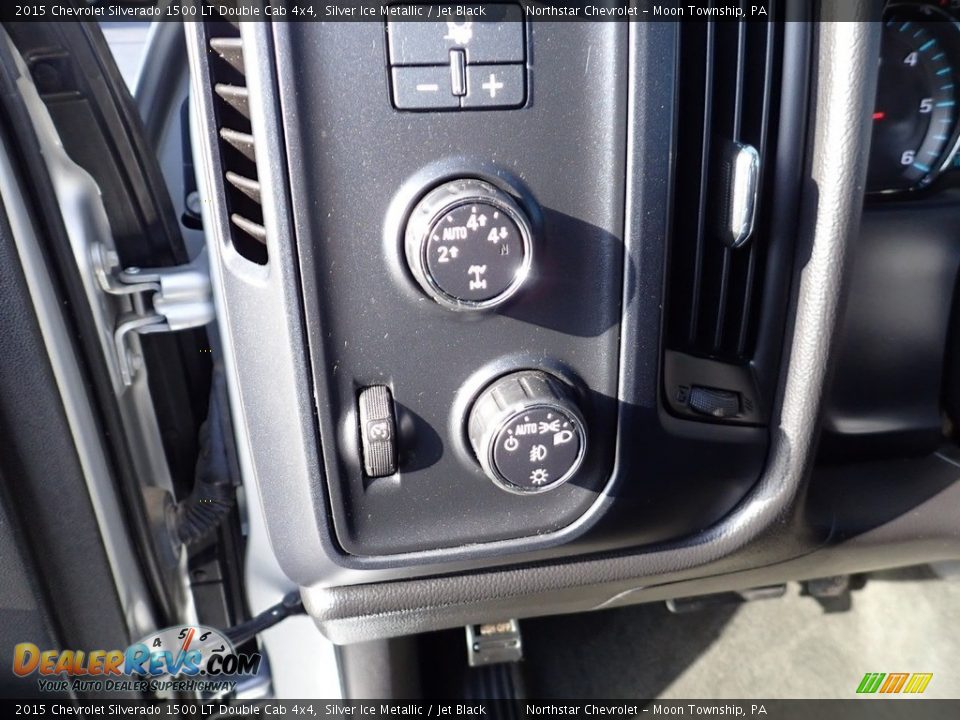 2015 Chevrolet Silverado 1500 LT Double Cab 4x4 Silver Ice Metallic / Jet Black Photo #25