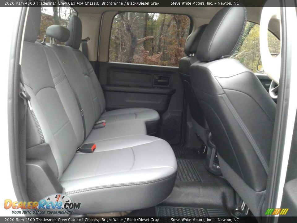 2020 Ram 4500 Tradesman Crew Cab 4x4 Chassis Bright White / Black/Diesel Gray Photo #14
