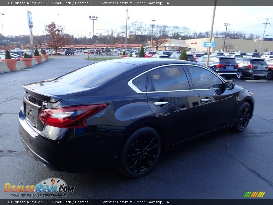 2016 Nissan Altima 2.5 SR Super Black / Charcoal Photo #9