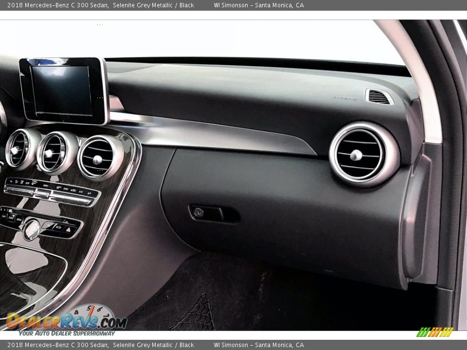 2018 Mercedes-Benz C 300 Sedan Selenite Grey Metallic / Black Photo #16