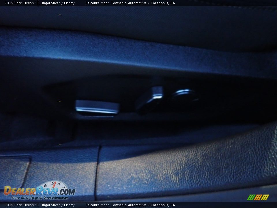 2019 Ford Fusion SE Ingot Silver / Ebony Photo #20