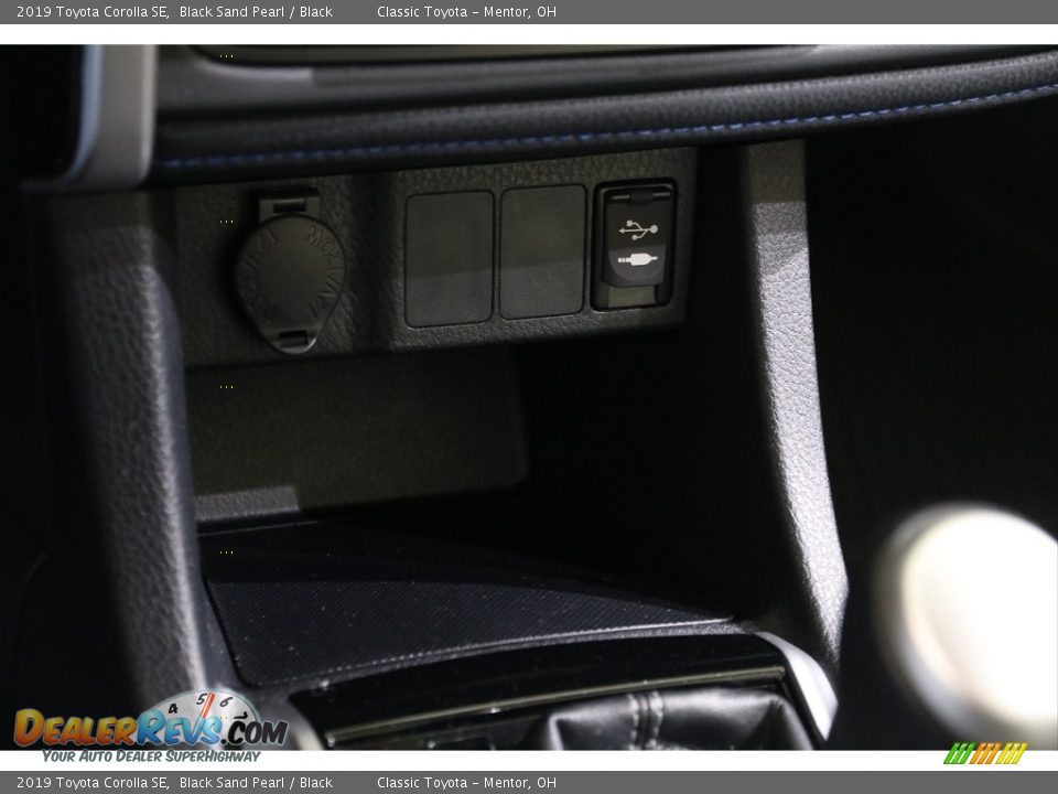 2019 Toyota Corolla SE Black Sand Pearl / Black Photo #12