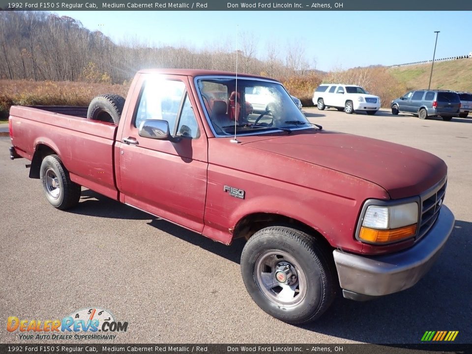 1992 Ford F150 S Regular Cab Medium Cabernet Red Metallic / Red Photo #2