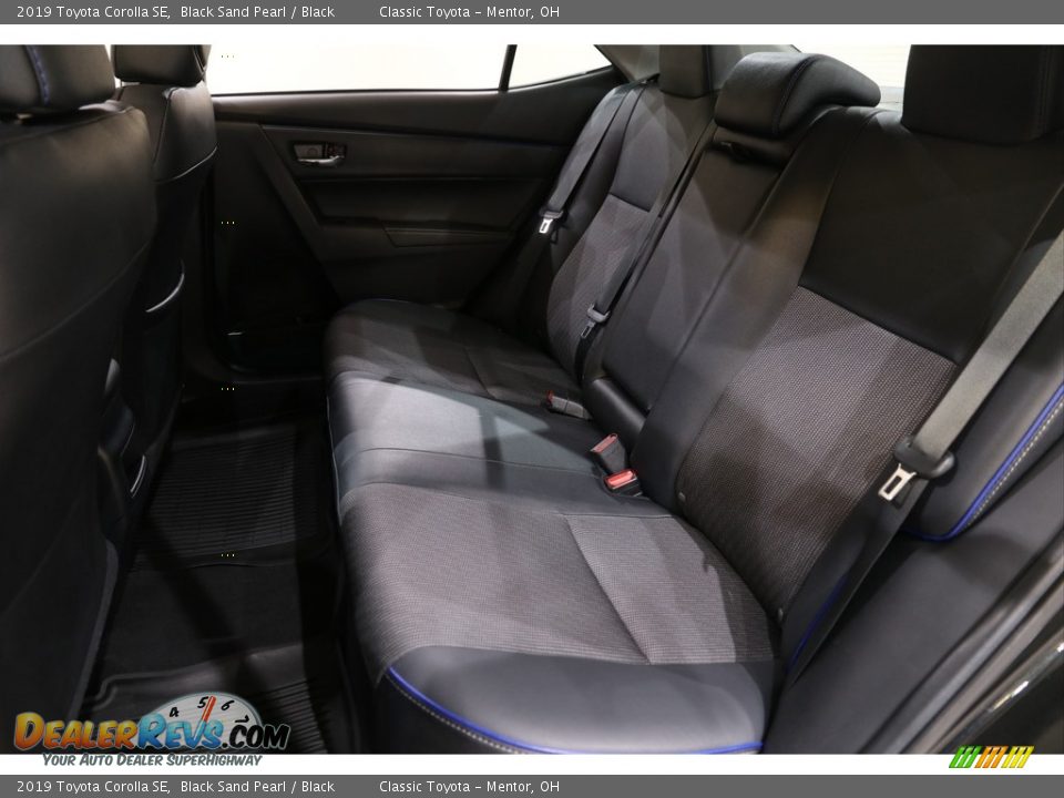 2019 Toyota Corolla SE Black Sand Pearl / Black Photo #17