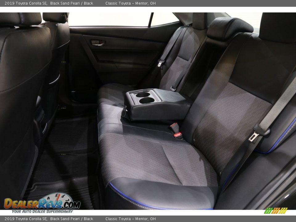 2019 Toyota Corolla SE Black Sand Pearl / Black Photo #18
