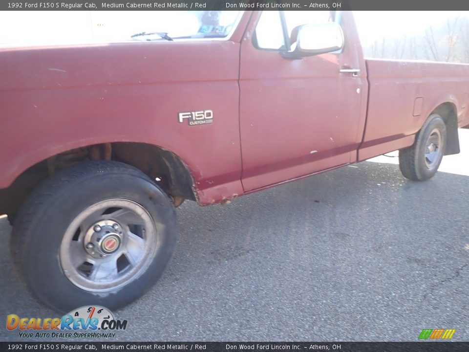 1992 Ford F150 S Regular Cab Medium Cabernet Red Metallic / Red Photo #6