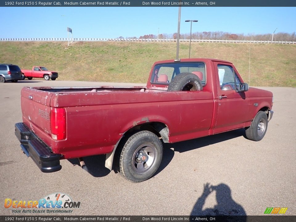 1992 Ford F150 S Regular Cab Medium Cabernet Red Metallic / Red Photo #10