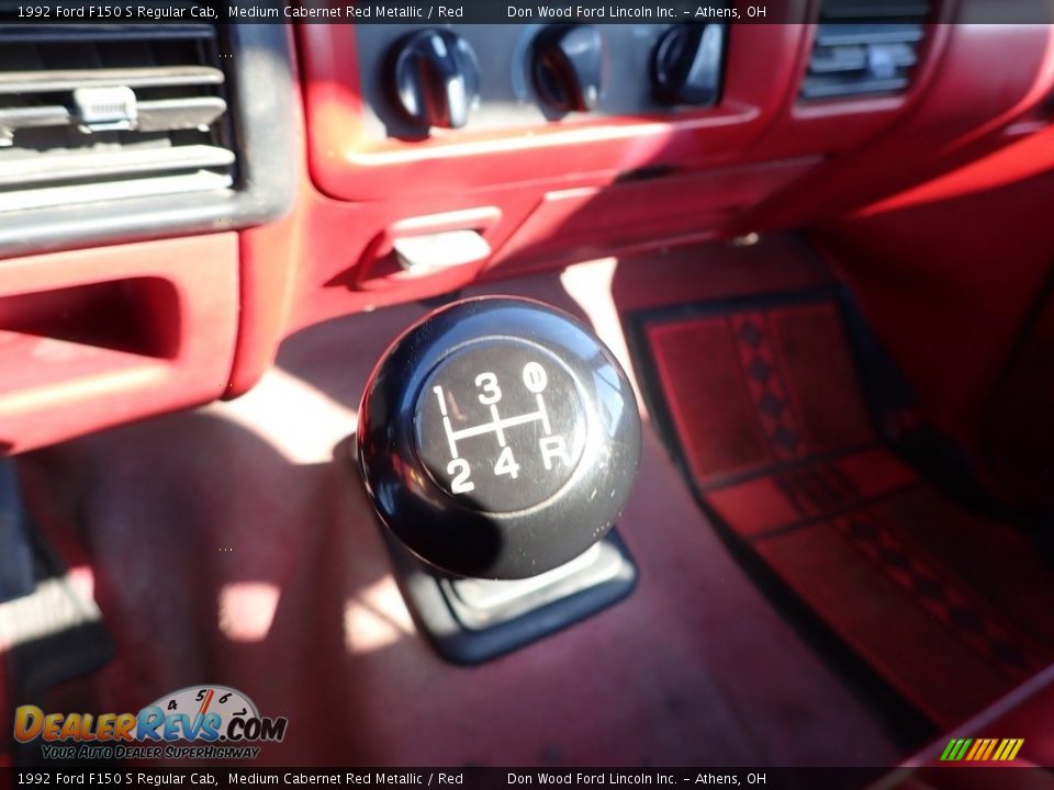 1992 Ford F150 S Regular Cab Medium Cabernet Red Metallic / Red Photo #17