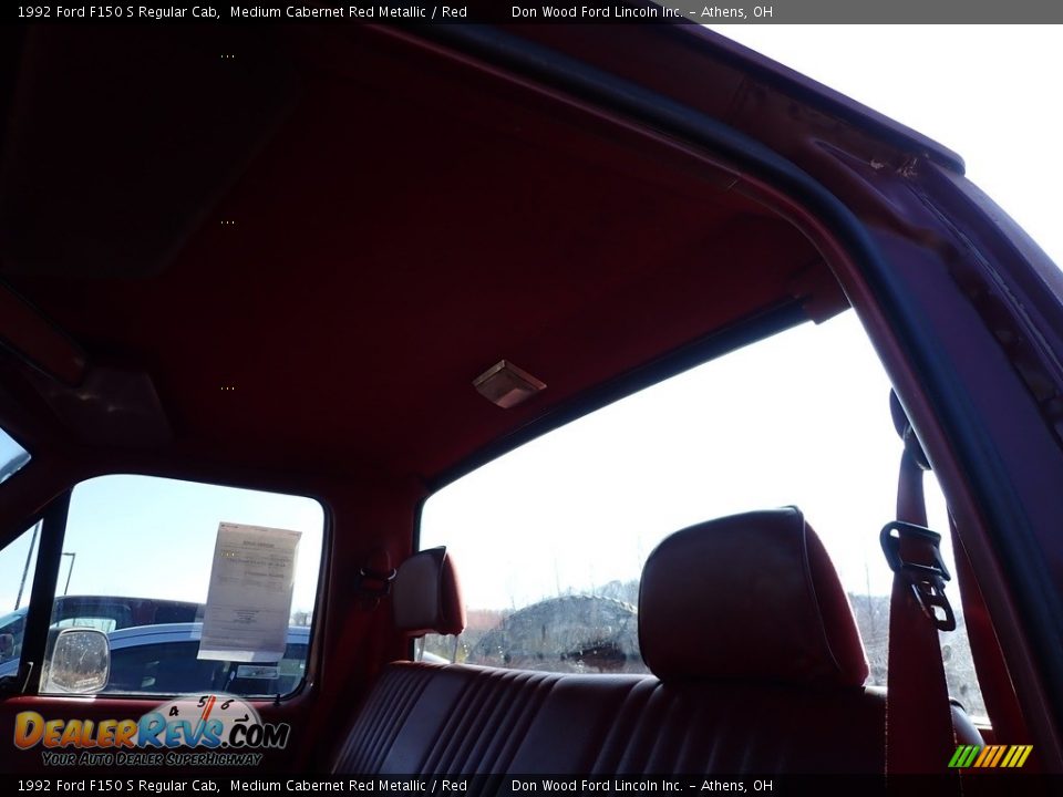 1992 Ford F150 S Regular Cab Medium Cabernet Red Metallic / Red Photo #19