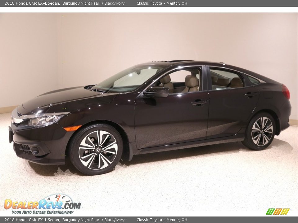 Front 3/4 View of 2018 Honda Civic EX-L Sedan Photo #3