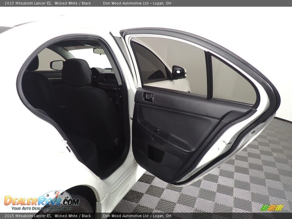 2015 Mitsubishi Lancer ES Wicked White / Black Photo #34