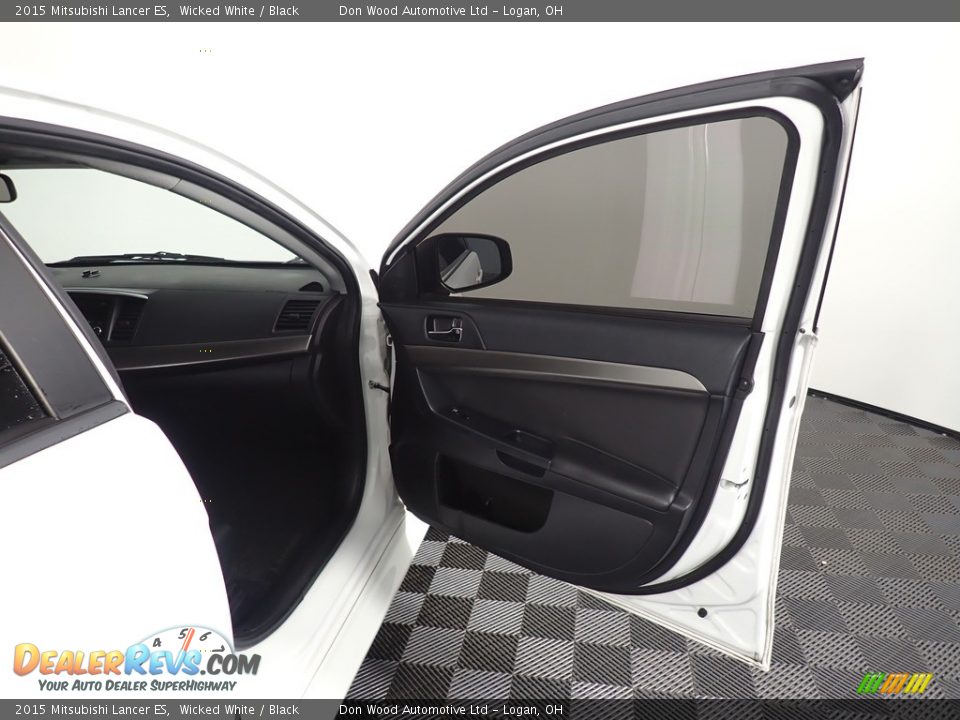 2015 Mitsubishi Lancer ES Wicked White / Black Photo #36