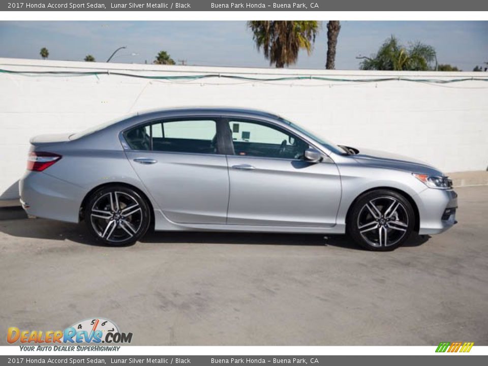 2017 Honda Accord Sport Sedan Lunar Silver Metallic / Black Photo #12