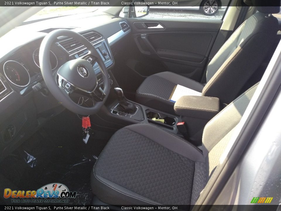 2021 Volkswagen Tiguan S Pyrite Silver Metallic / Titan Black Photo #4