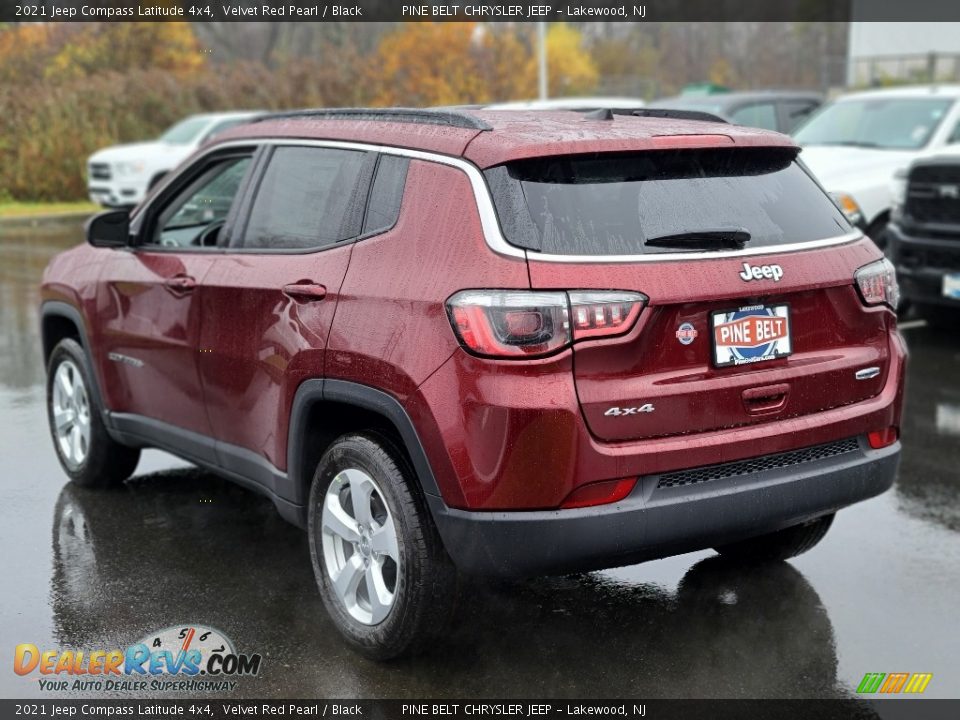 2021 Jeep Compass Latitude 4x4 Velvet Red Pearl / Black Photo #6