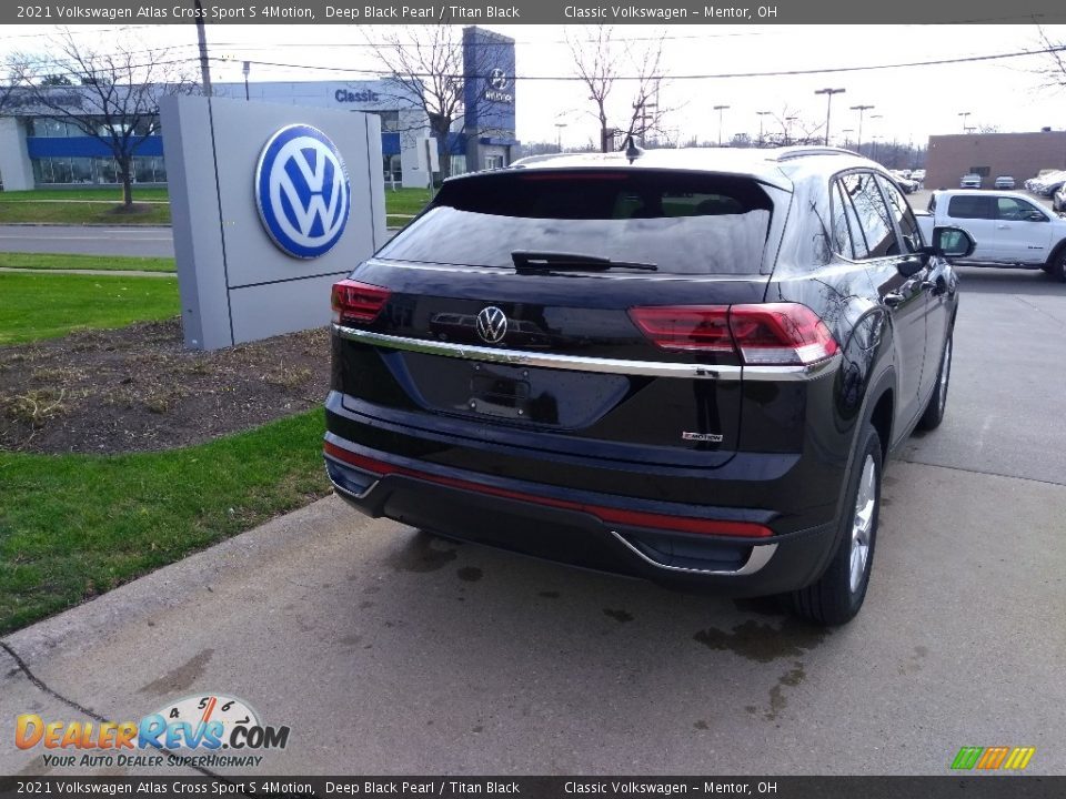 2021 Volkswagen Atlas Cross Sport S 4Motion Deep Black Pearl / Titan Black Photo #2