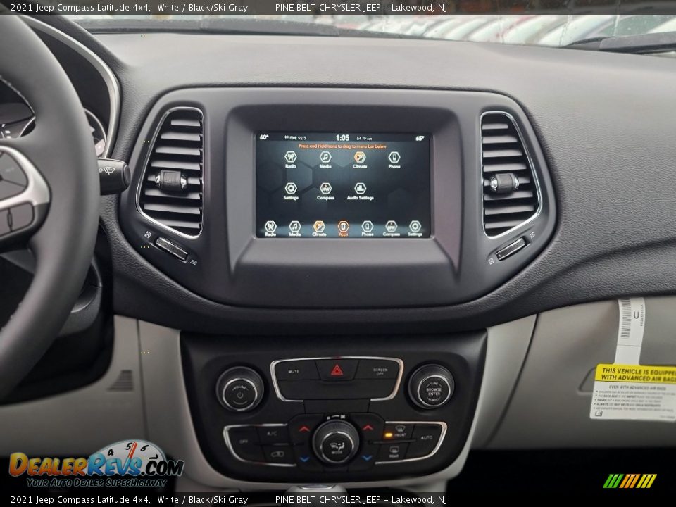 2021 Jeep Compass Latitude 4x4 White / Black/Ski Gray Photo #10