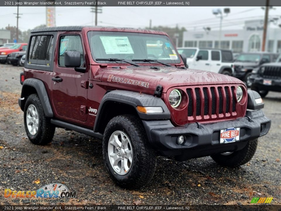 Front 3/4 View of 2021 Jeep Wrangler Islander 4x4 Photo #1