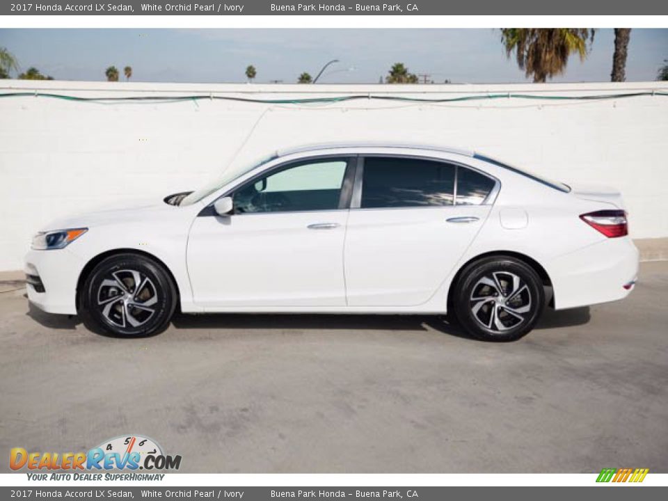 2017 Honda Accord LX Sedan White Orchid Pearl / Ivory Photo #10