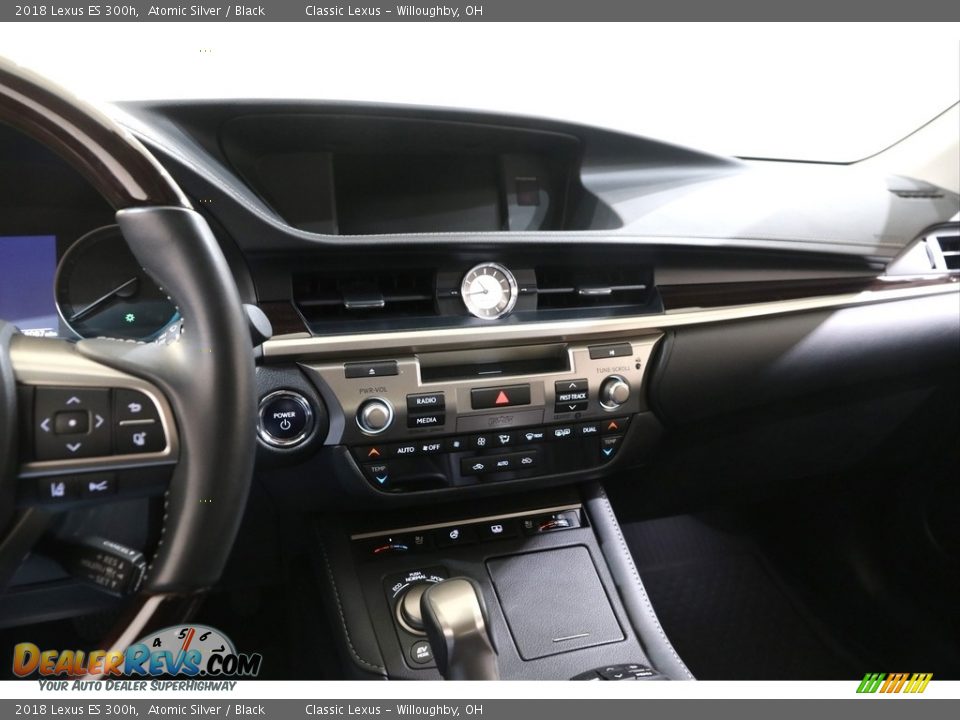 Controls of 2018 Lexus ES 300h Photo #9