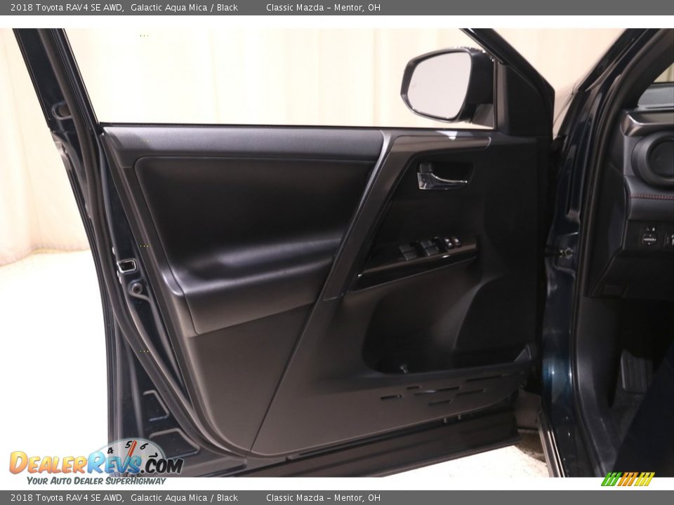 2018 Toyota RAV4 SE AWD Galactic Aqua Mica / Black Photo #4