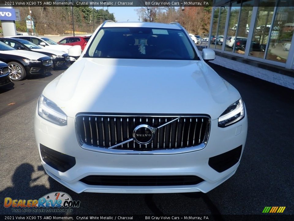 2021 Volvo XC90 T5 AWD Momentum Crystal White Metallic / Charcoal Photo #6