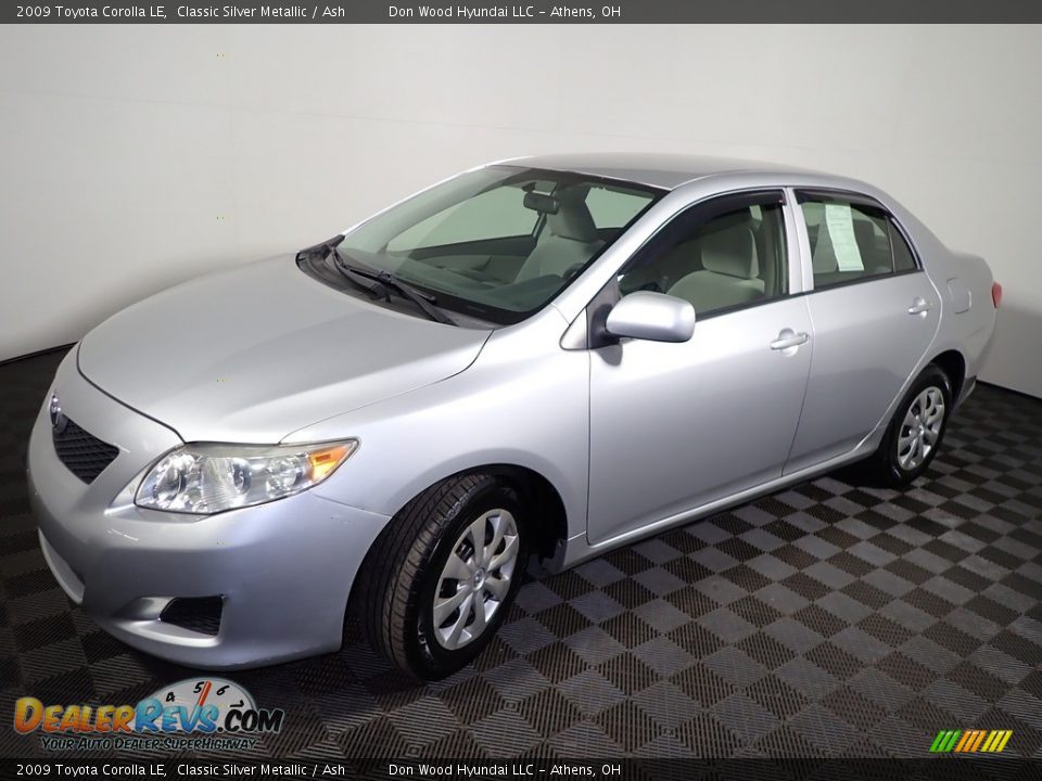 2009 Toyota Corolla LE Classic Silver Metallic / Ash Photo #7