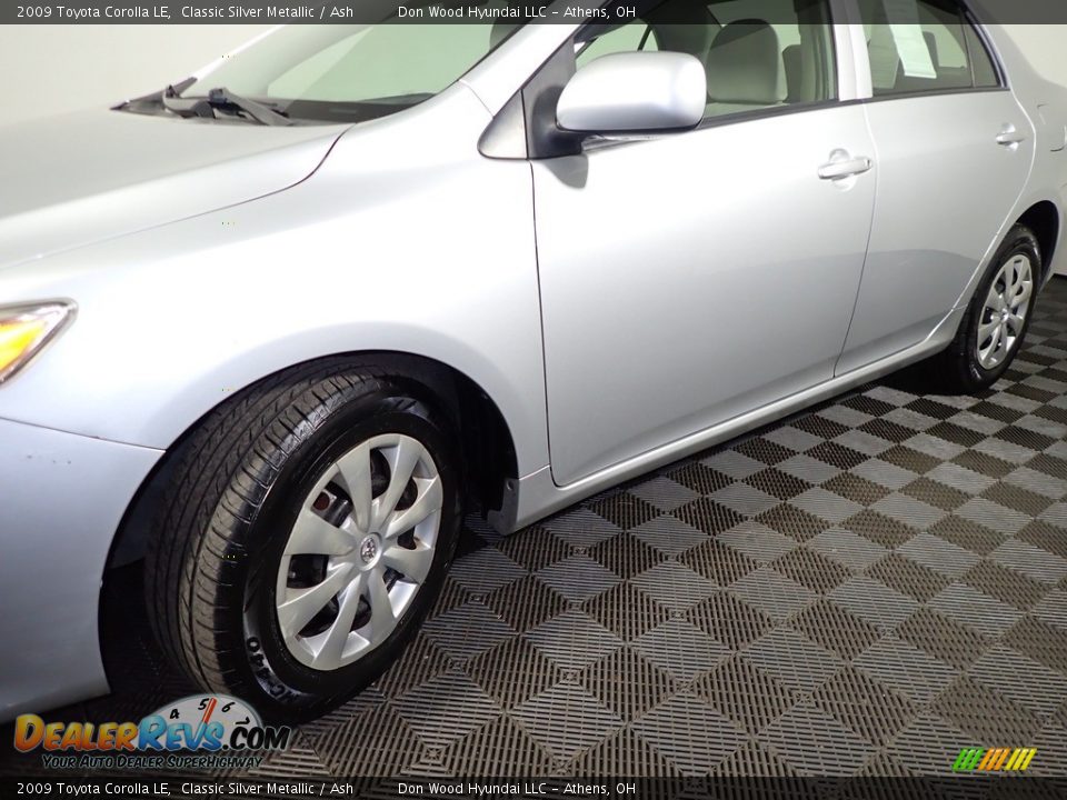 2009 Toyota Corolla LE Classic Silver Metallic / Ash Photo #8