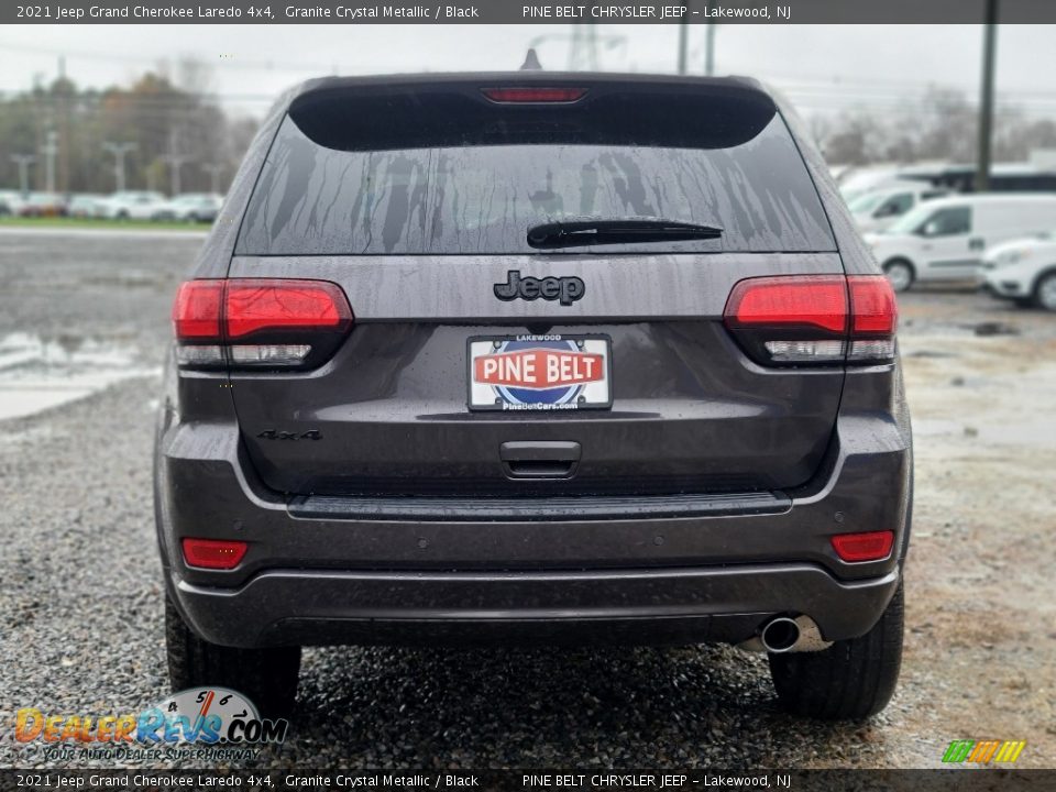 2021 Jeep Grand Cherokee Laredo 4x4 Granite Crystal Metallic / Black Photo #7