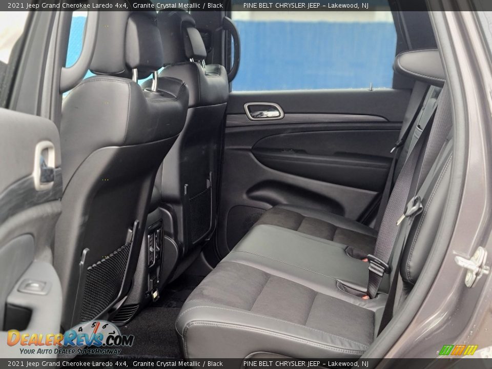 2021 Jeep Grand Cherokee Laredo 4x4 Granite Crystal Metallic / Black Photo #9