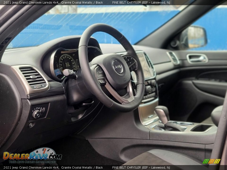 2021 Jeep Grand Cherokee Laredo 4x4 Granite Crystal Metallic / Black Photo #13