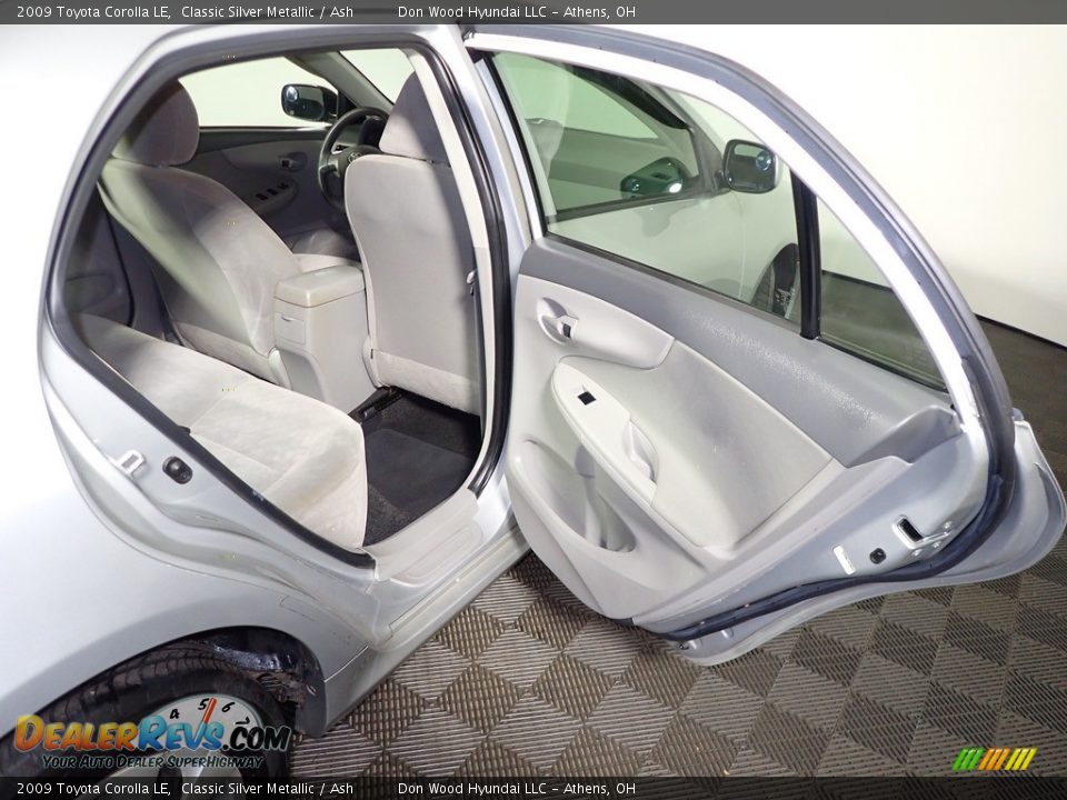 2009 Toyota Corolla LE Classic Silver Metallic / Ash Photo #21