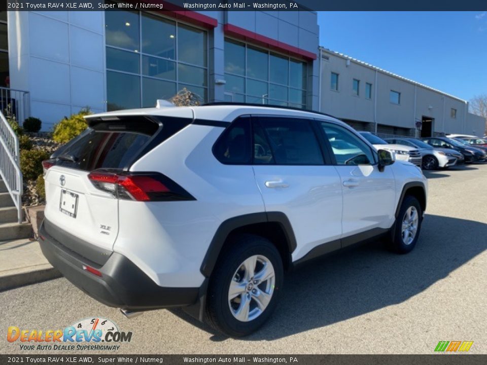 2021 Toyota RAV4 XLE AWD Super White / Nutmeg Photo #15